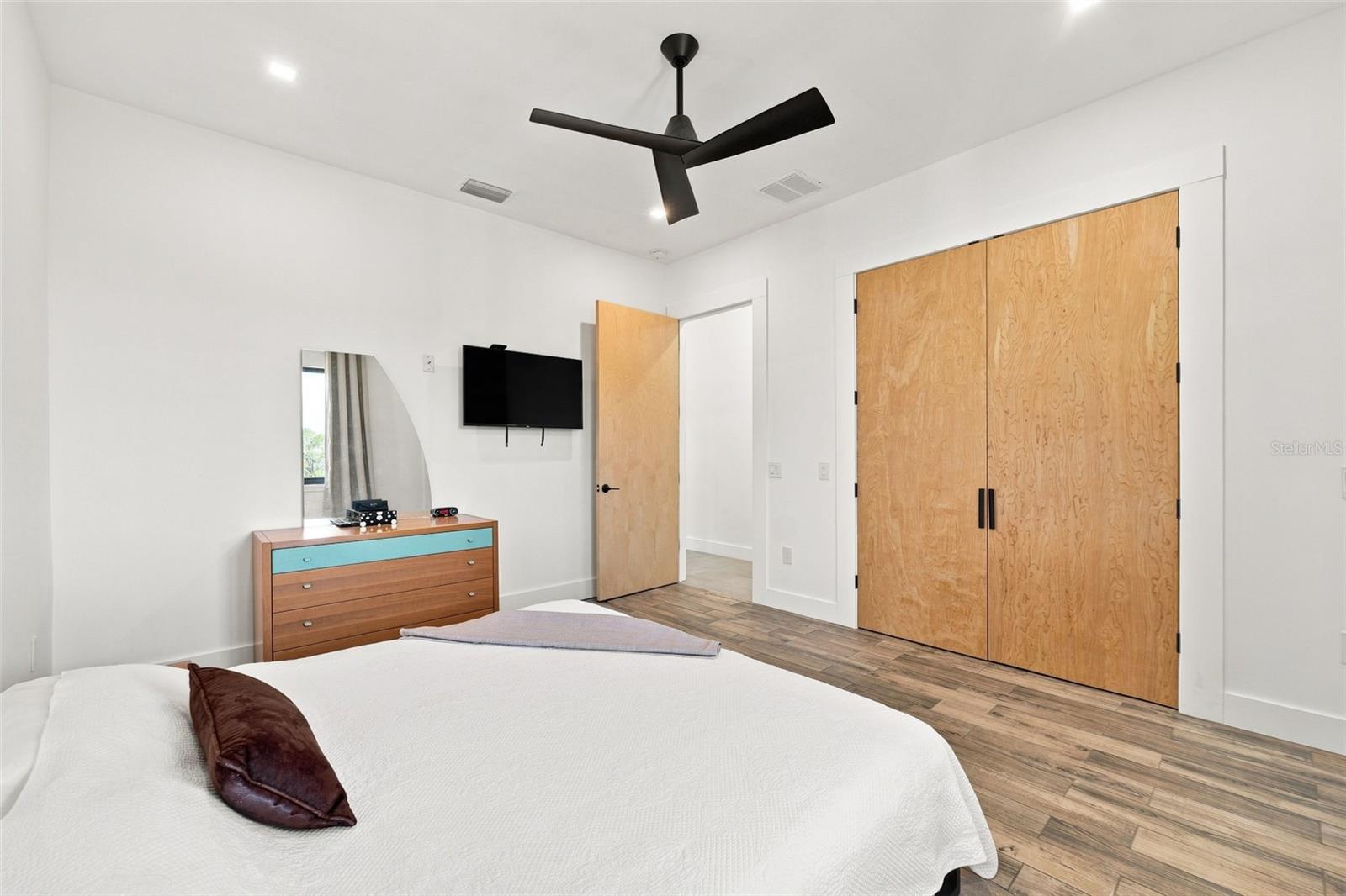 5035 BAY BLVD — photo 33
