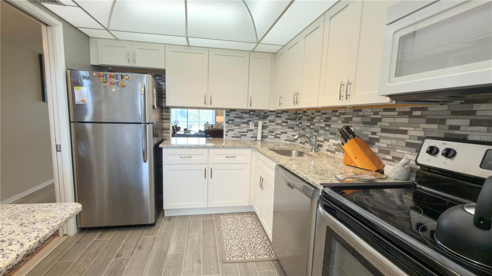 7461 W COUNTRY CLUB DR N #306 — photo 9