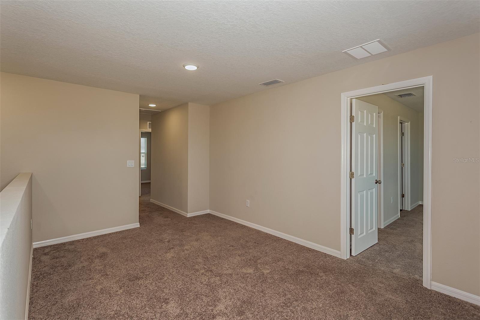 2154 LAWSON WAY — photo 14