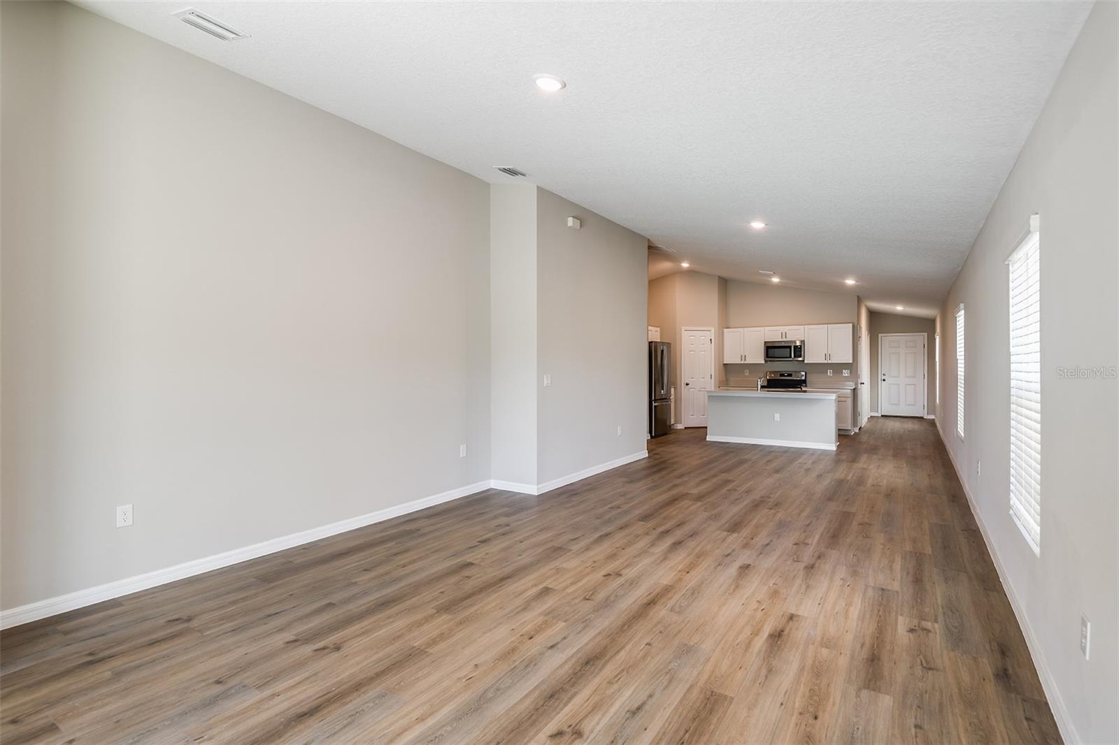 2199 LAWSON WAY — photo 13