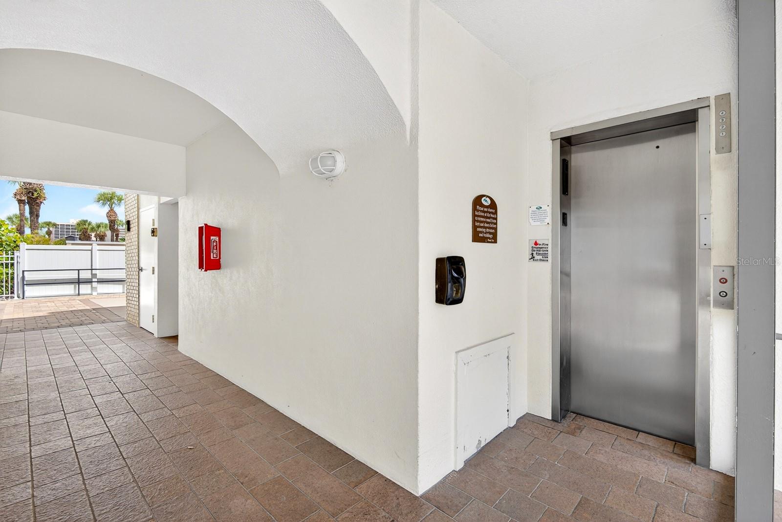 6144 MIDNIGHT PASS RD #4N — photo 4