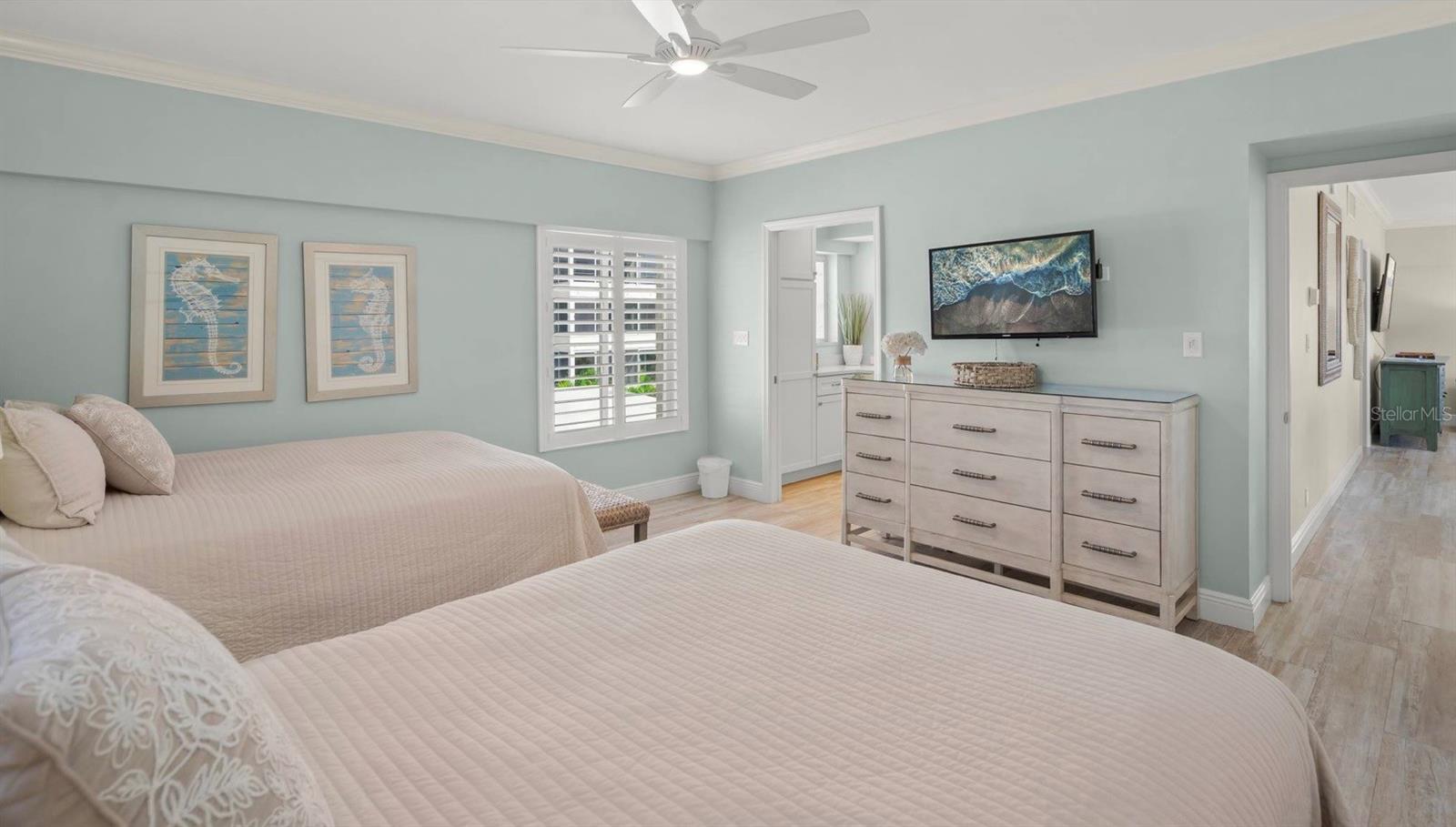 6144 MIDNIGHT PASS RD #4N — photo 38