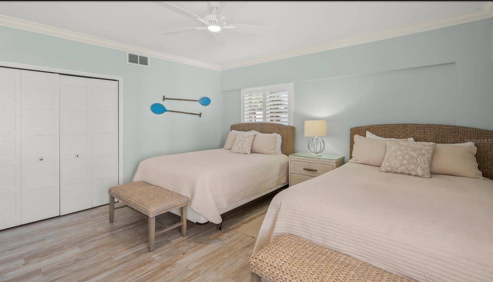6144 MIDNIGHT PASS RD #4N — photo 36