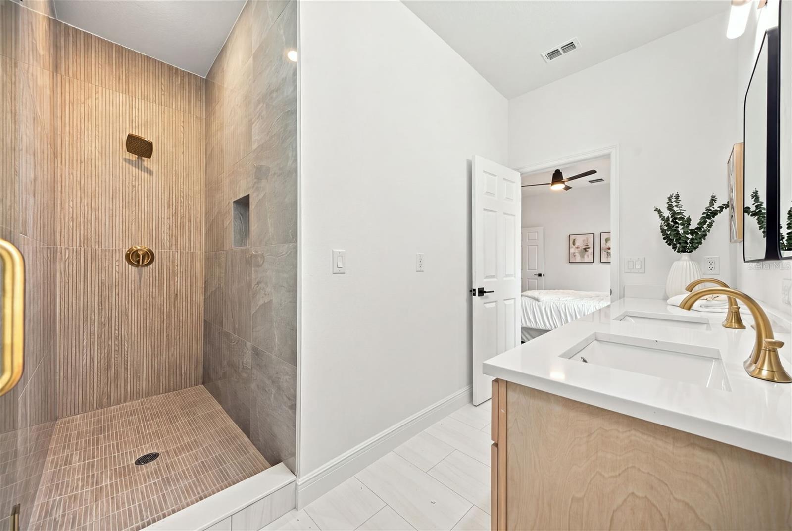 3701 E IDA ST — photo 17