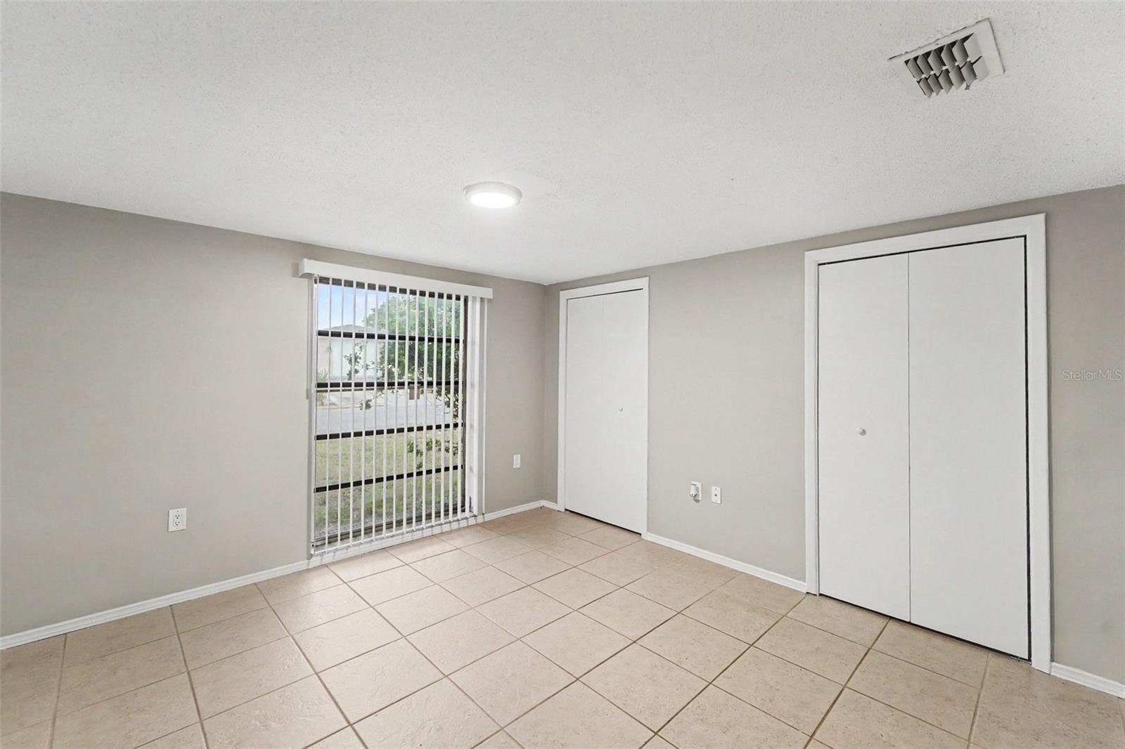 9540 RAINBOW LN — photo 12