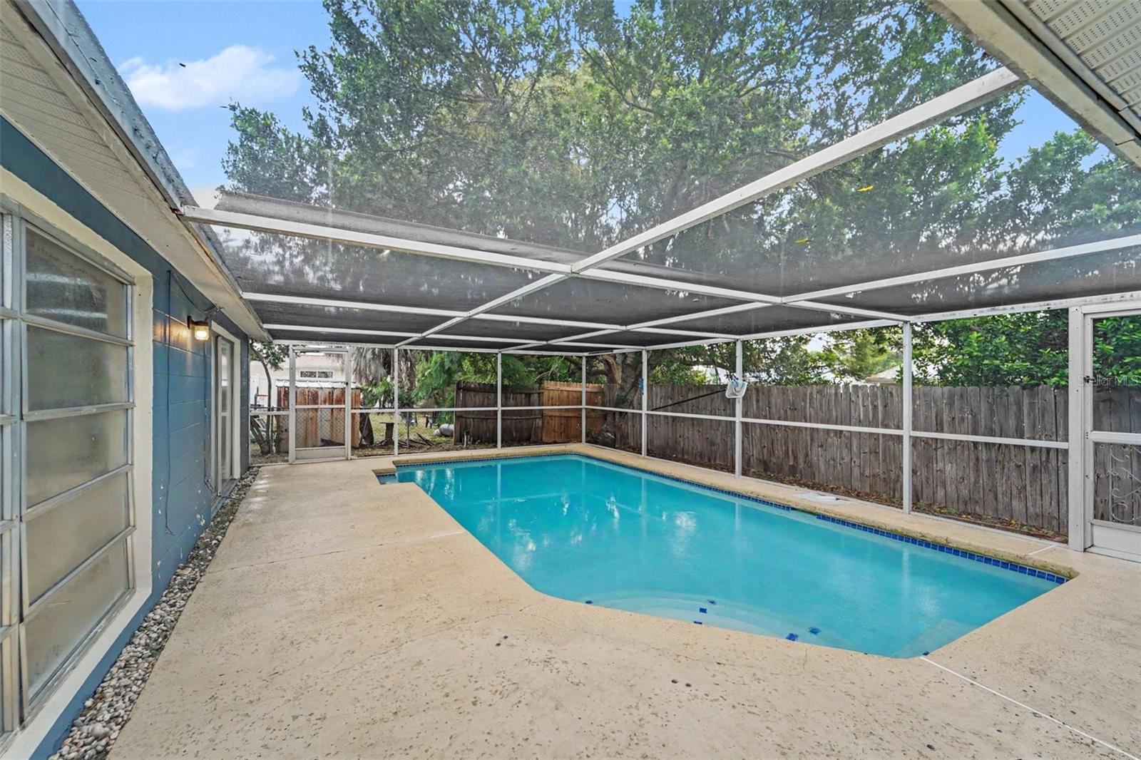 9540 RAINBOW LN — photo 14
