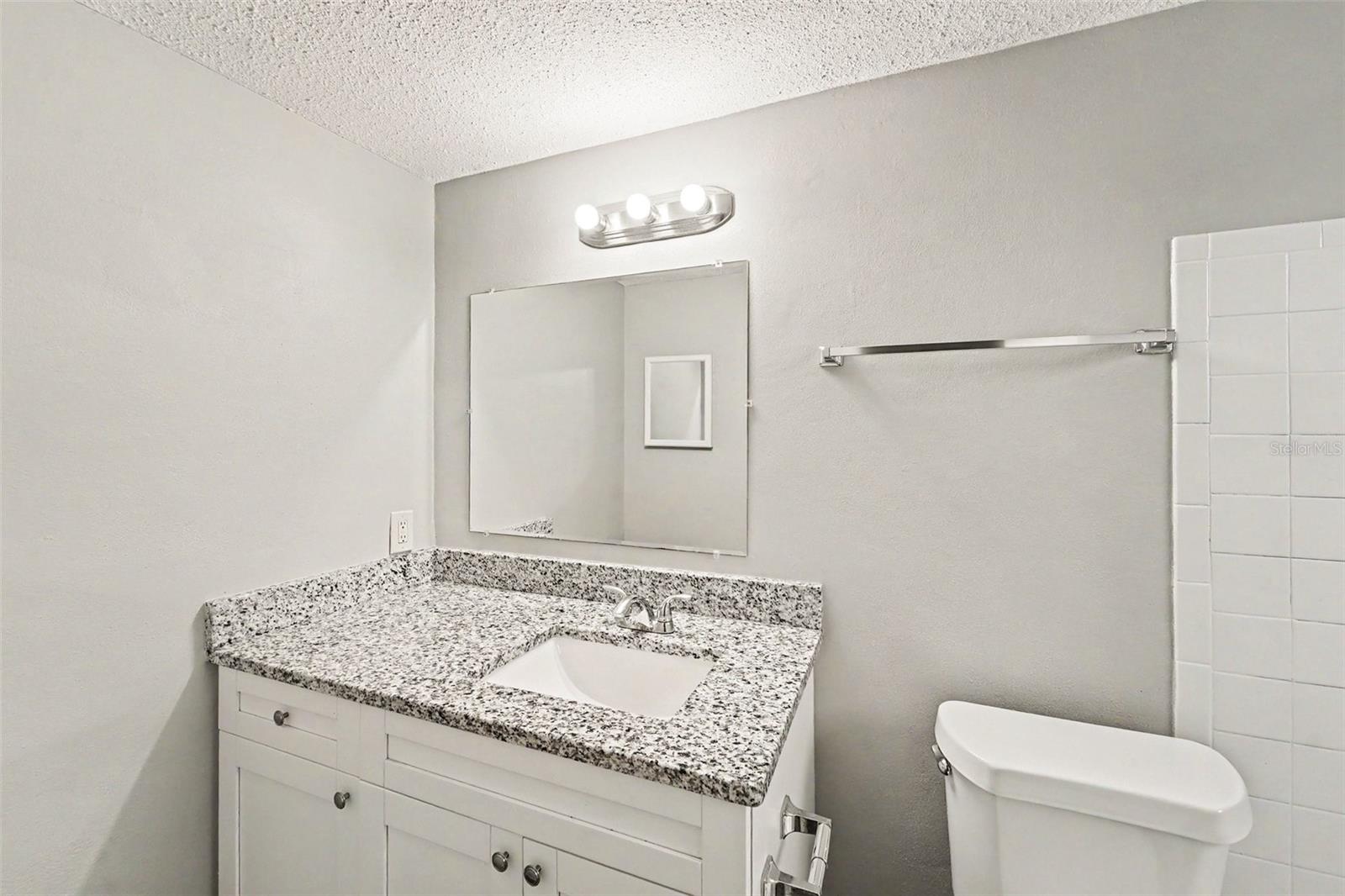 9540 RAINBOW LN — photo 5