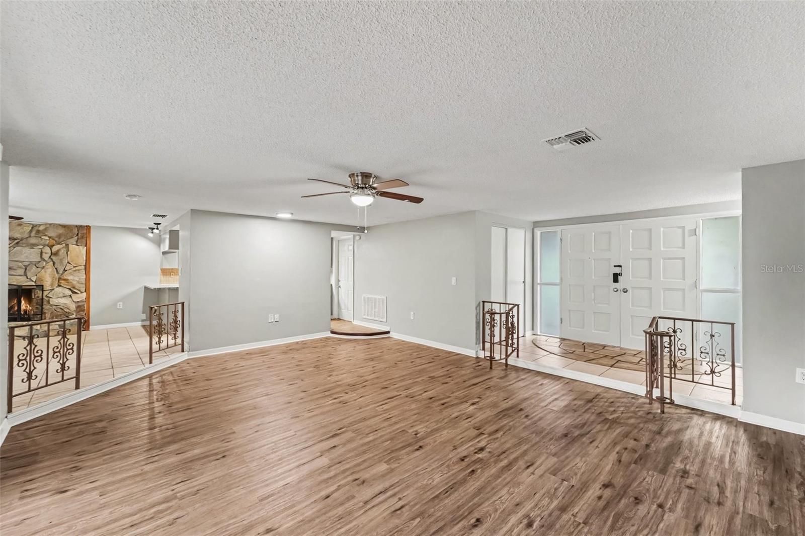 9540 RAINBOW LN — photo 6