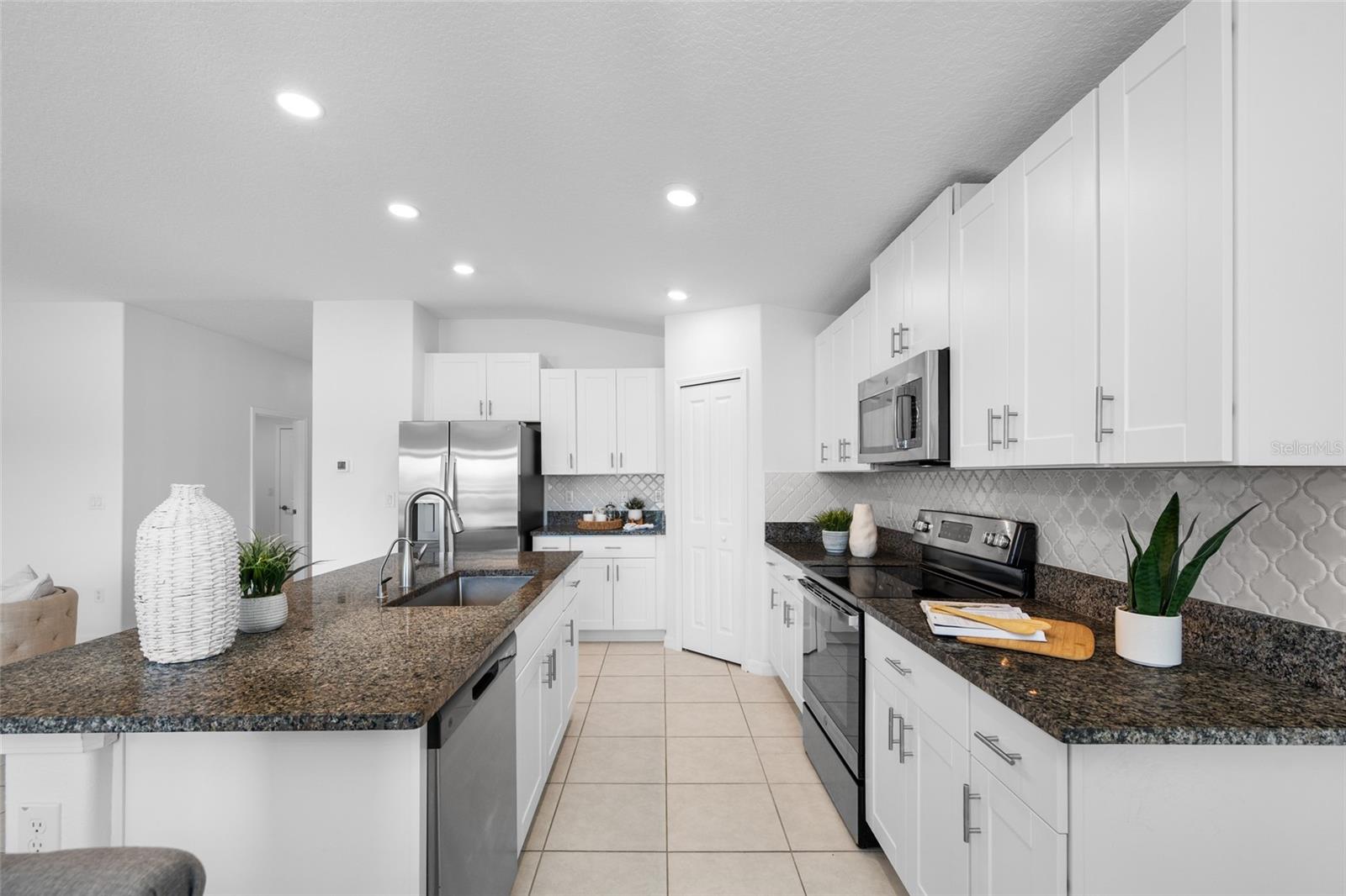 13243 GREAT PLAINS DR — photo 41