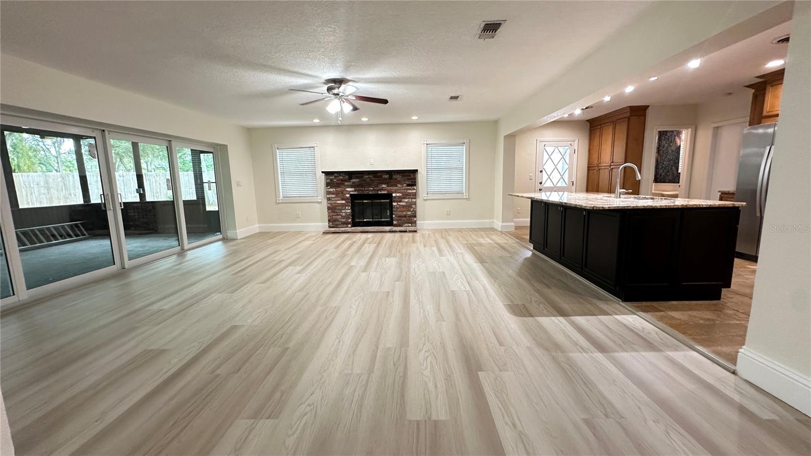 1850 JUAREZ WAY S — photo 2