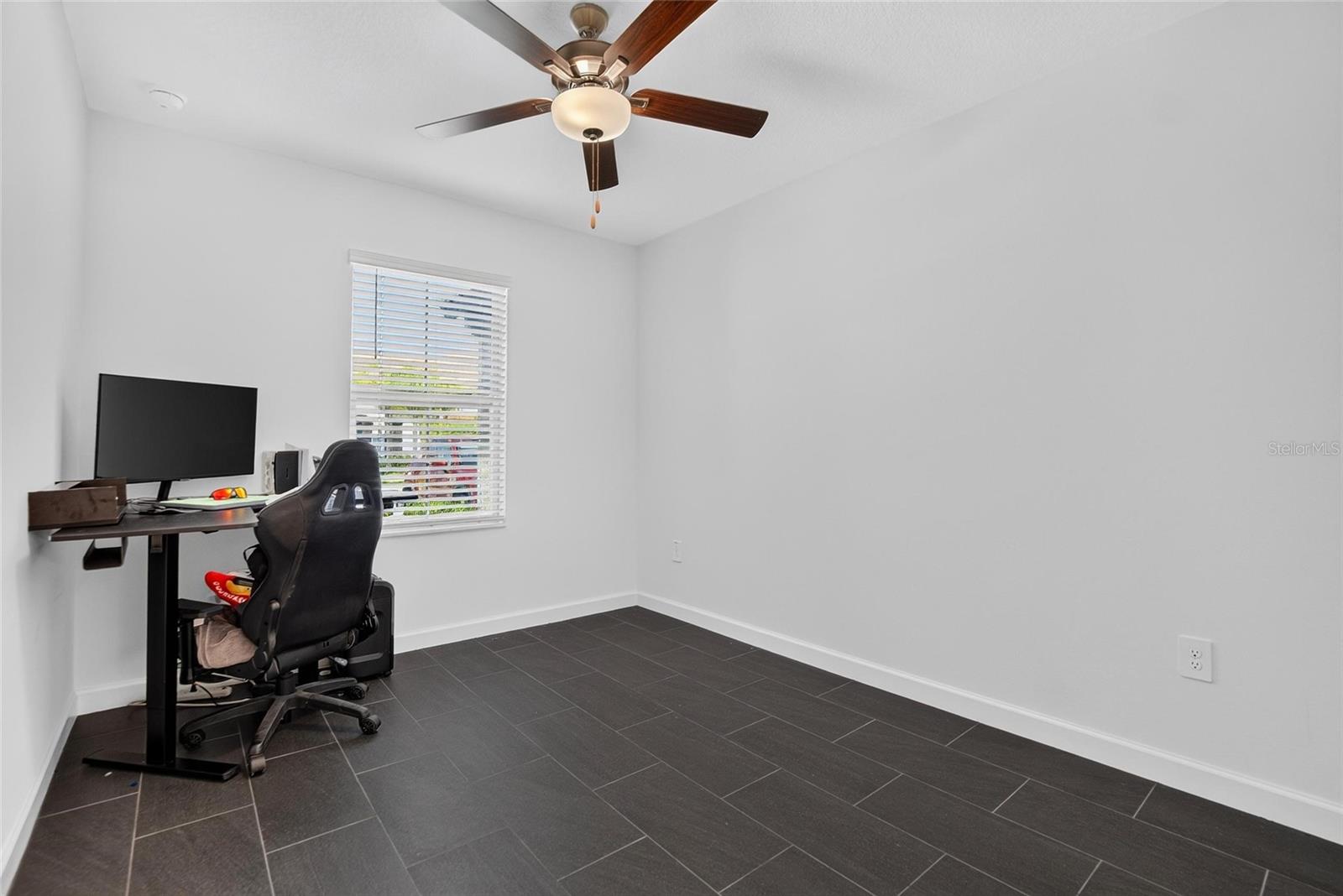 17240 HOLLY WELL AVE — photo 34