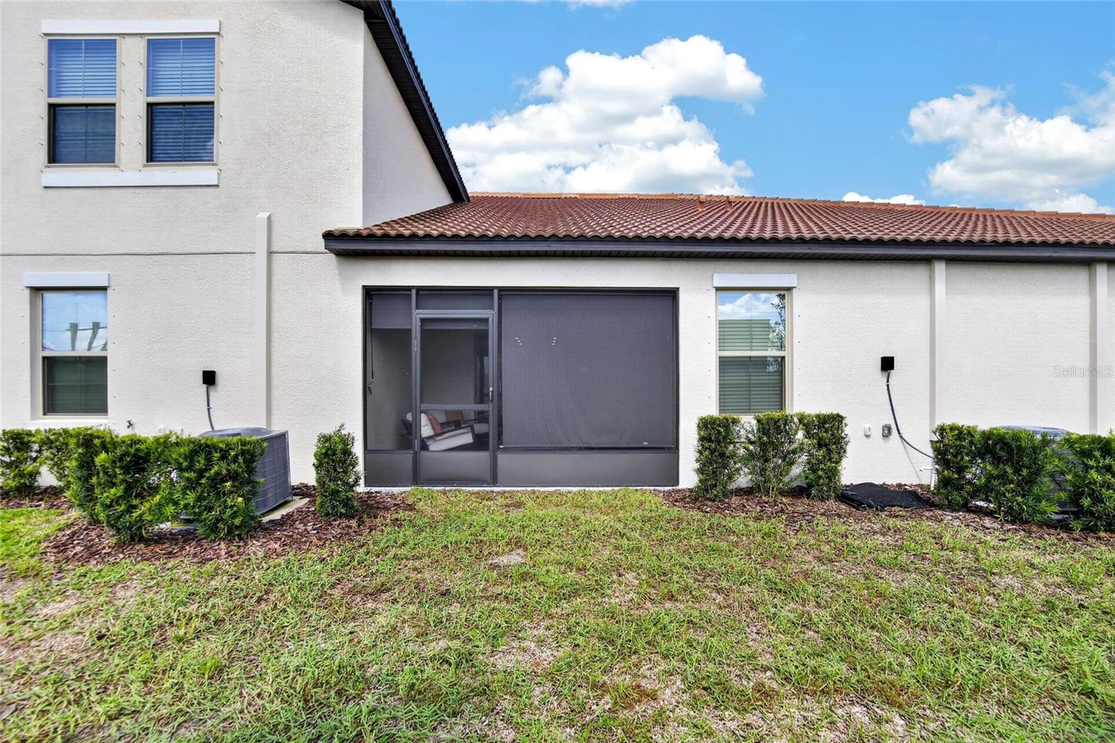 17240 HOLLY WELL AVE — photo 8