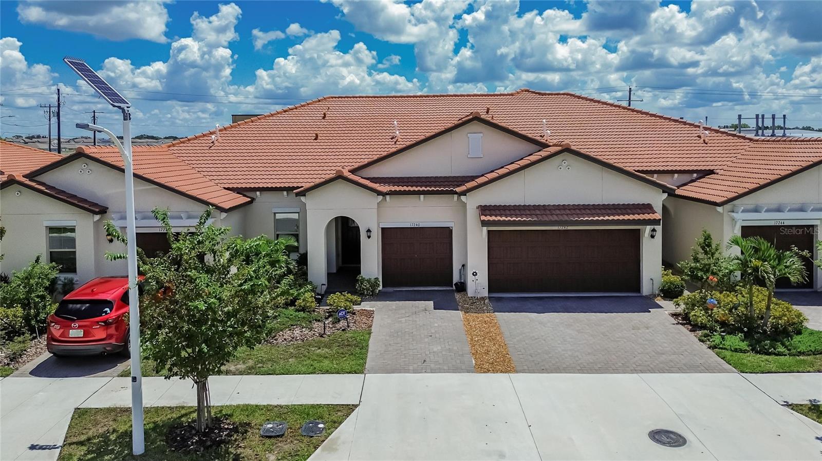 17240 HOLLY WELL AVE — photo 46