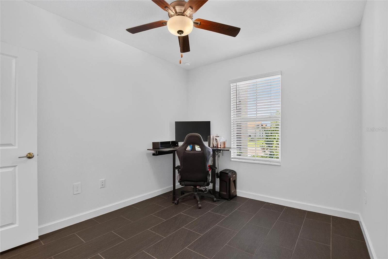 17240 HOLLY WELL AVE — photo 35