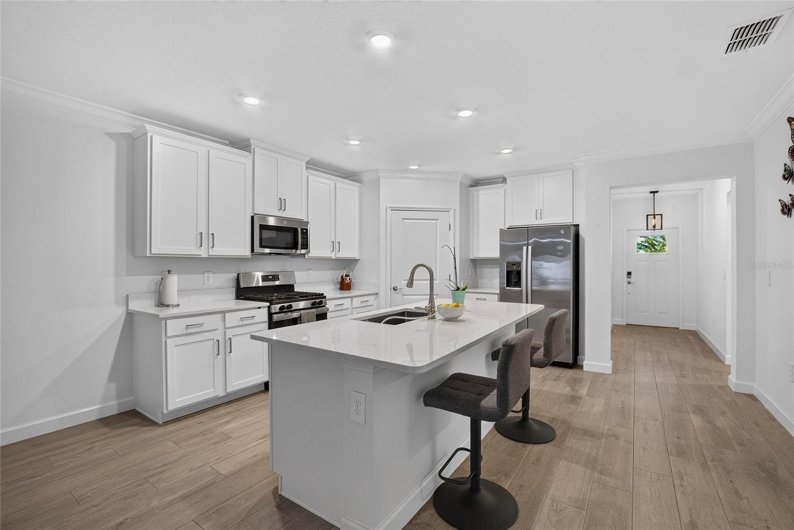 17240 HOLLY WELL AVE — photo 26