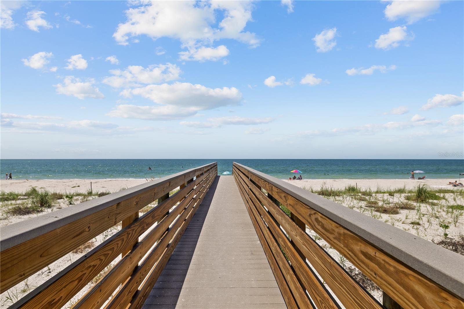 555 GULF WAY #6S — photo 3