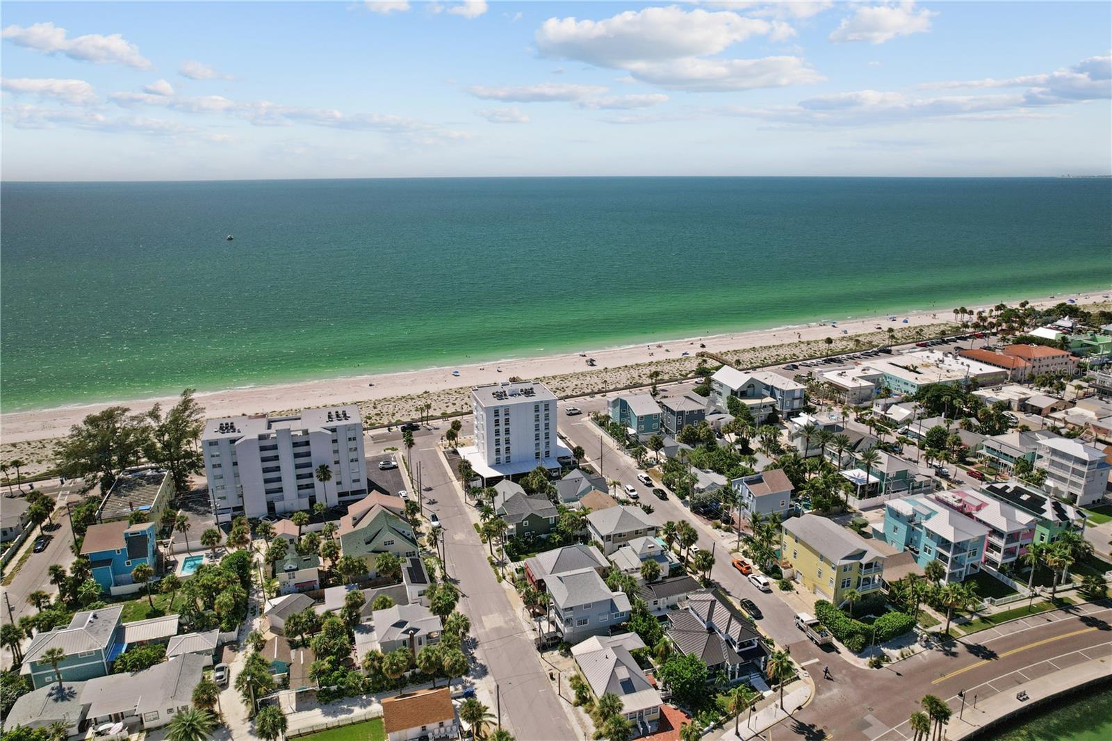 555 GULF WAY #6S — photo 4