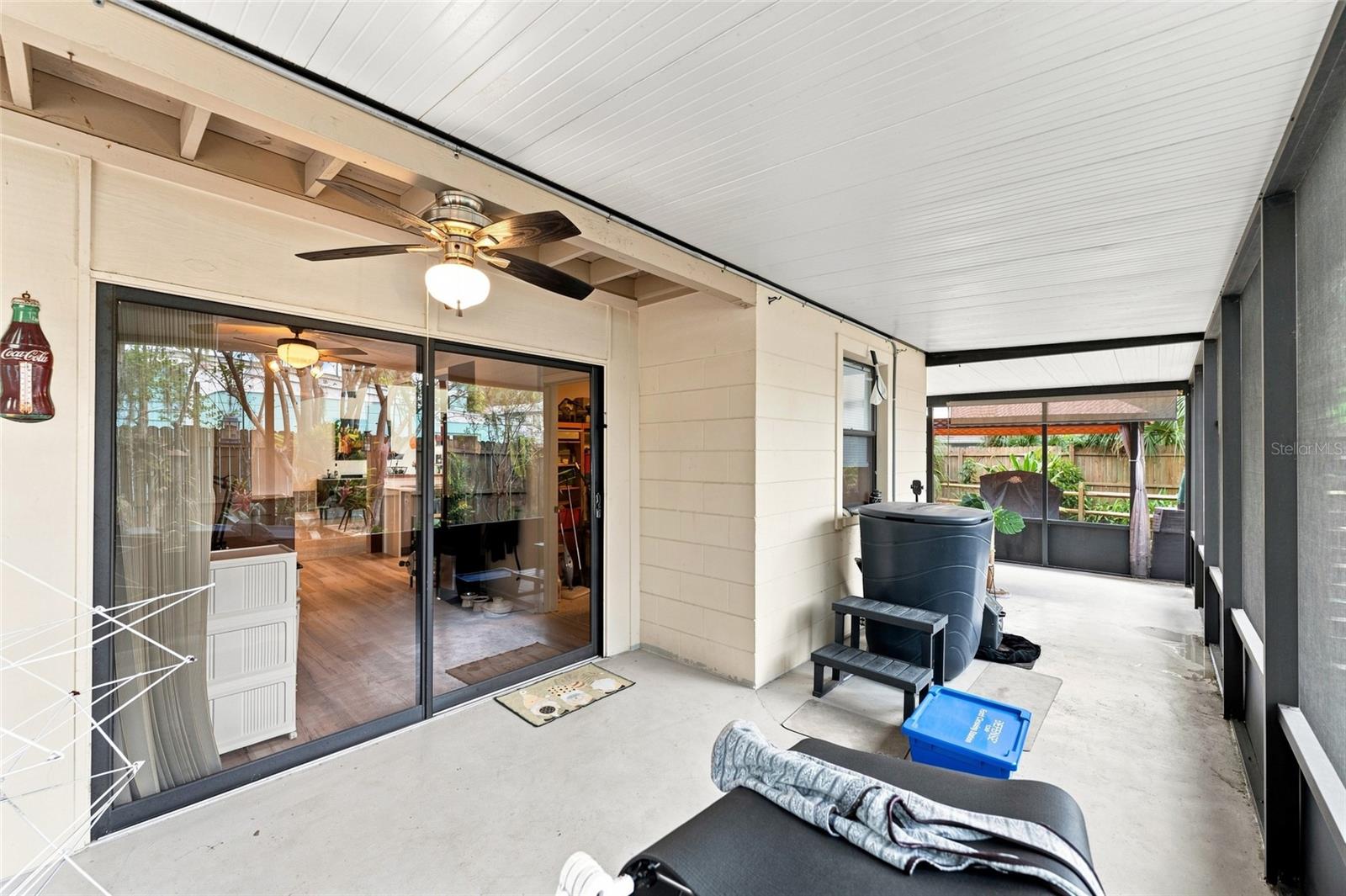 809 E RIVER DR — photo 33