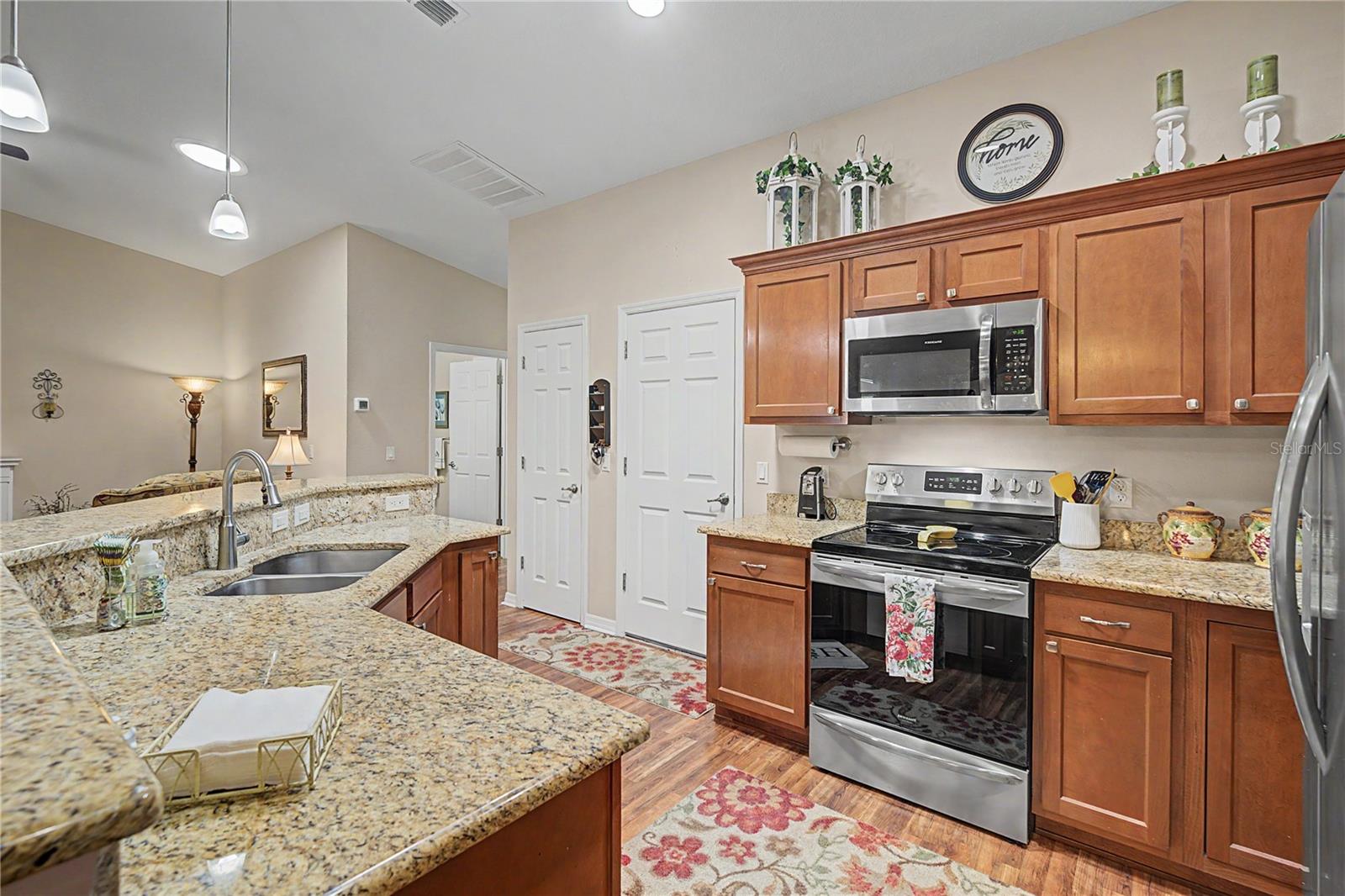 6783 BASSWOOD CIR — photo 17
