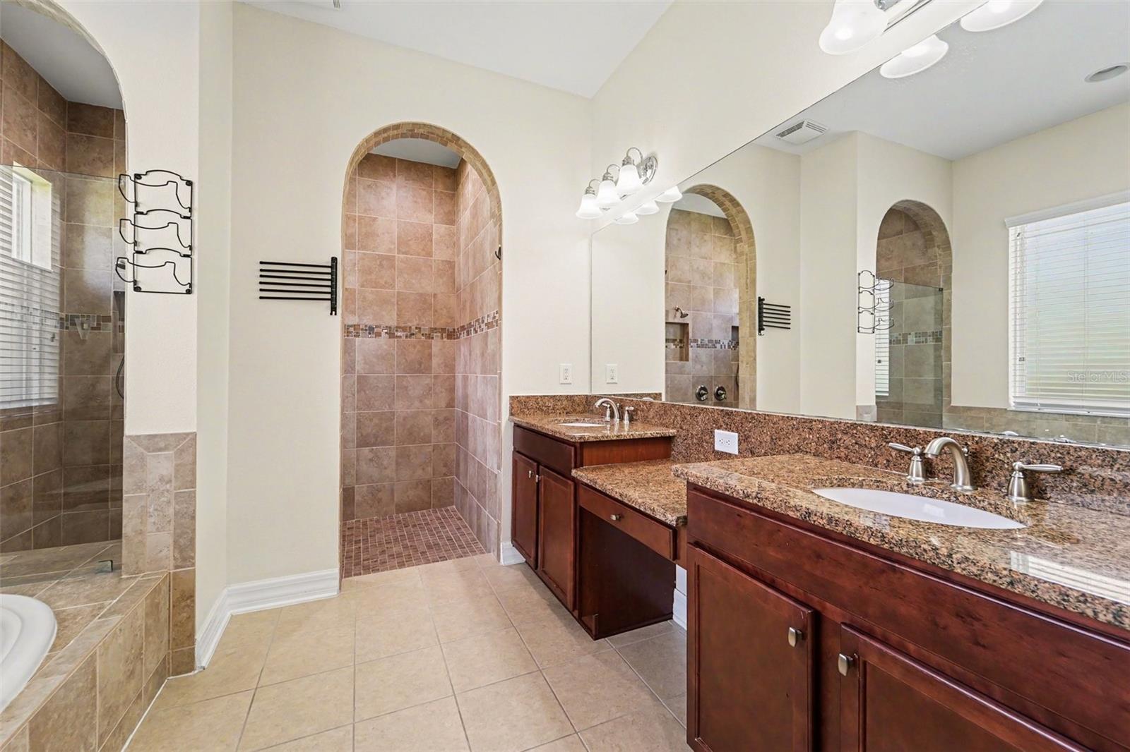 2397 GWYNHURST BLVD — photo 12