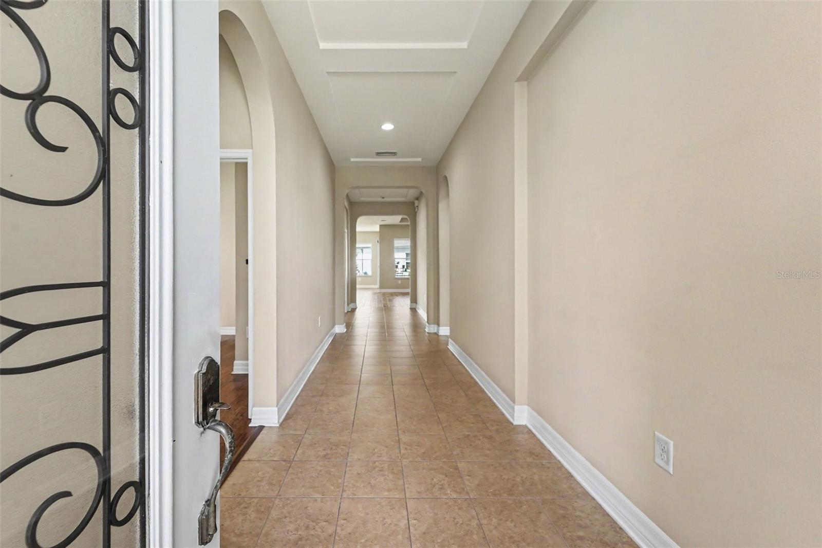 2397 GWYNHURST BLVD — photo 2