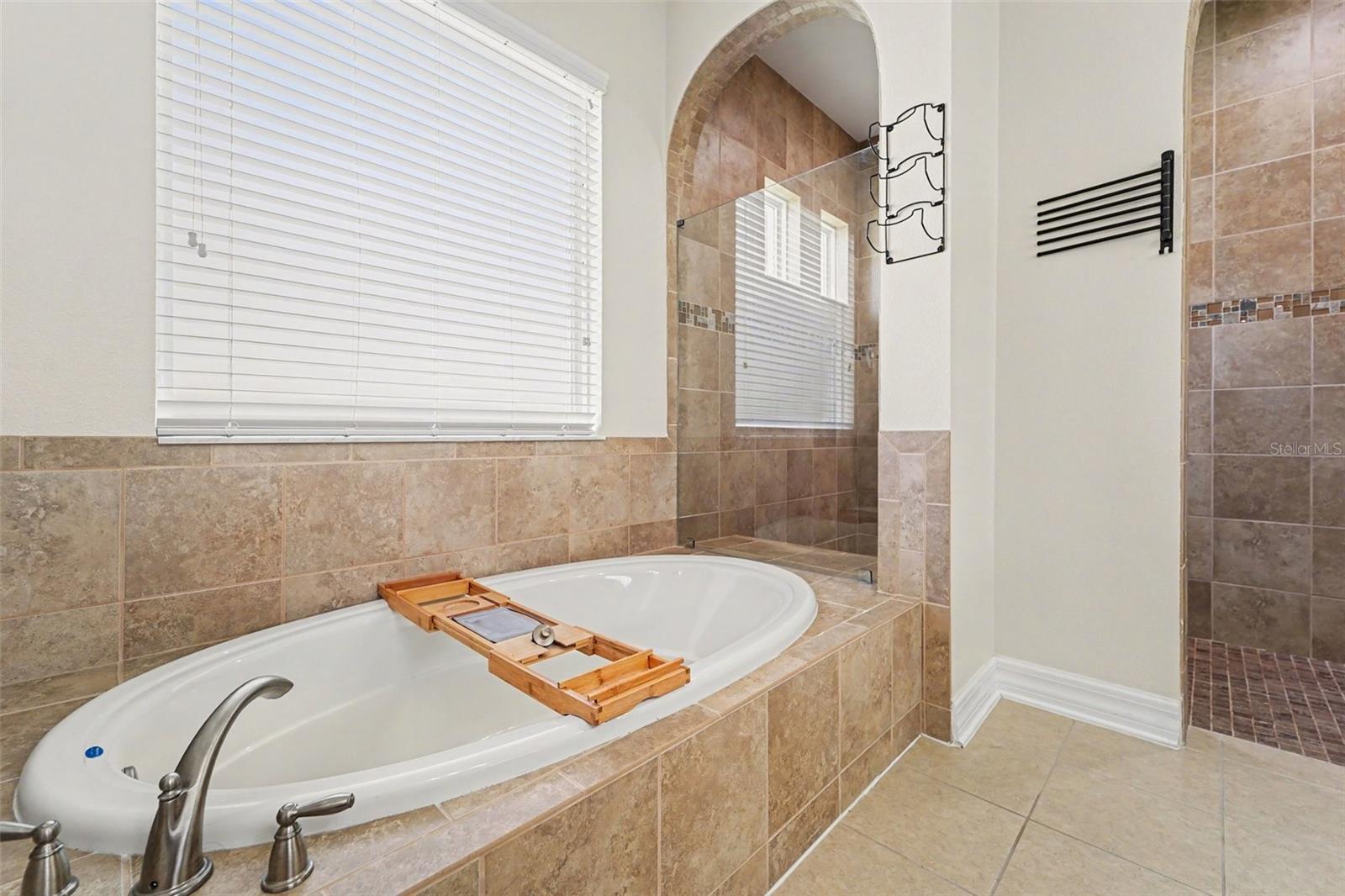 2397 GWYNHURST BLVD — photo 13