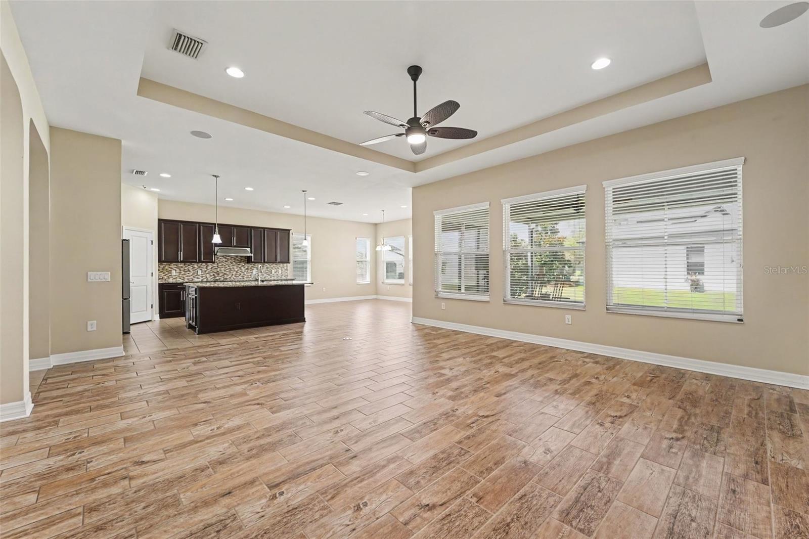2397 GWYNHURST BLVD — photo 4