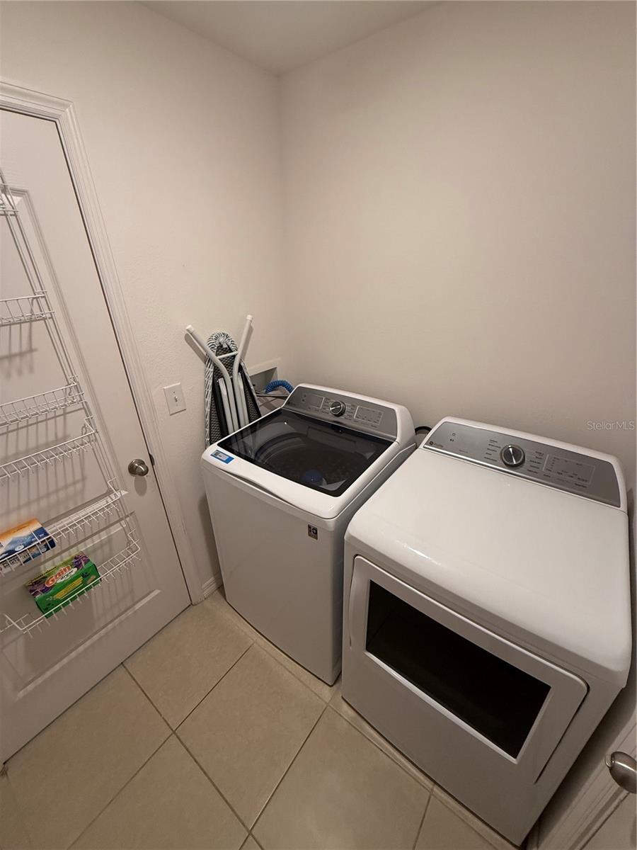 820 CHATHAM WALK DR — photo 14