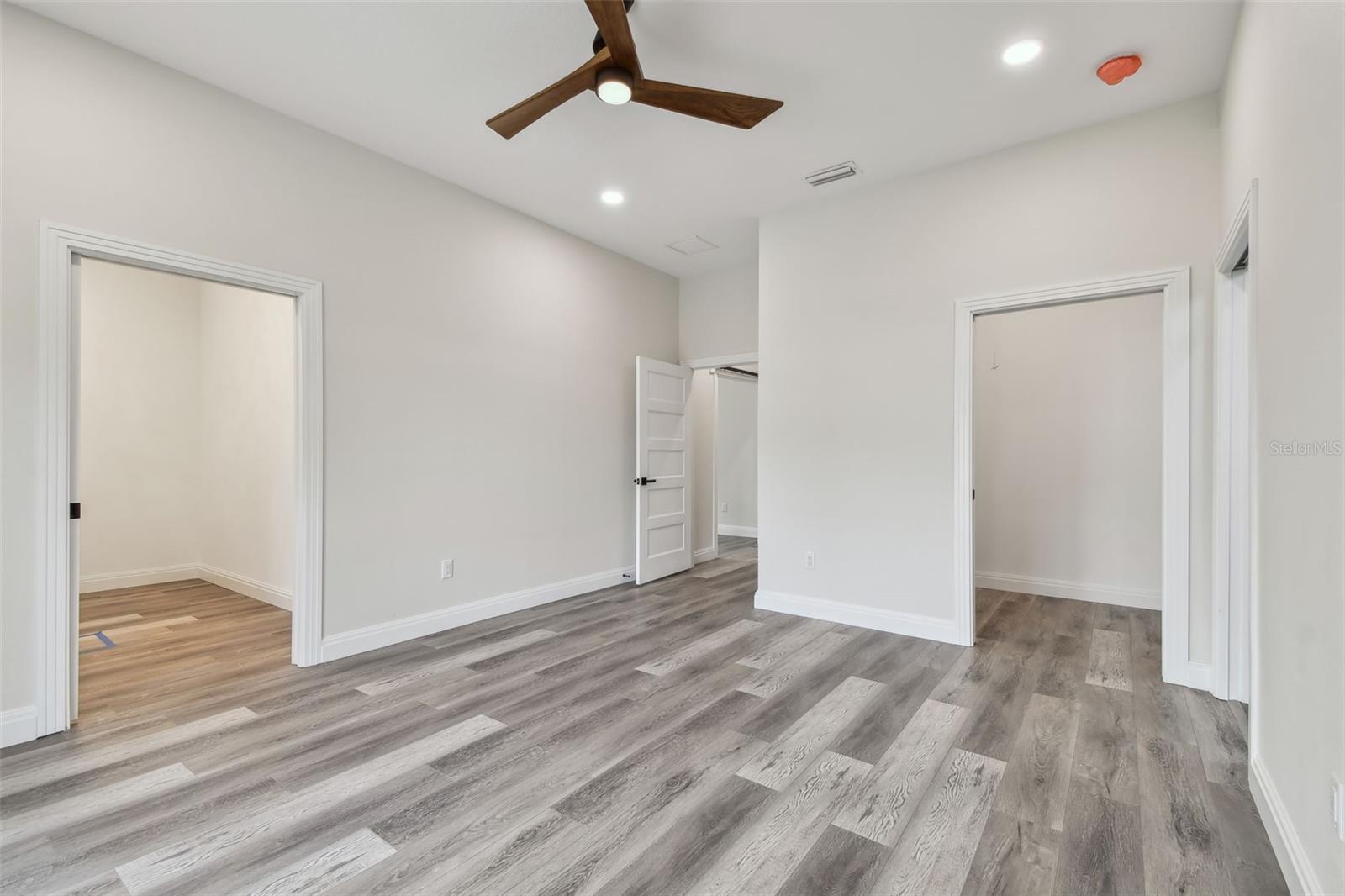 1045 JESSE AVE — photo 31