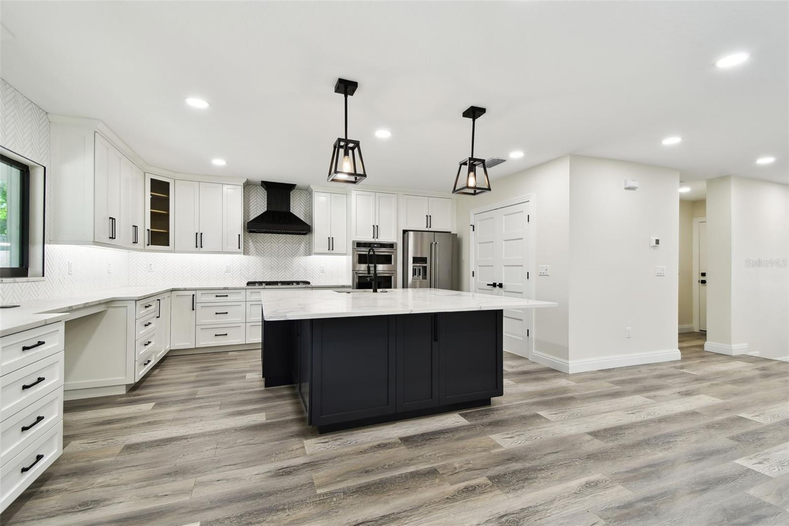 1045 JESSE AVE — photo 25