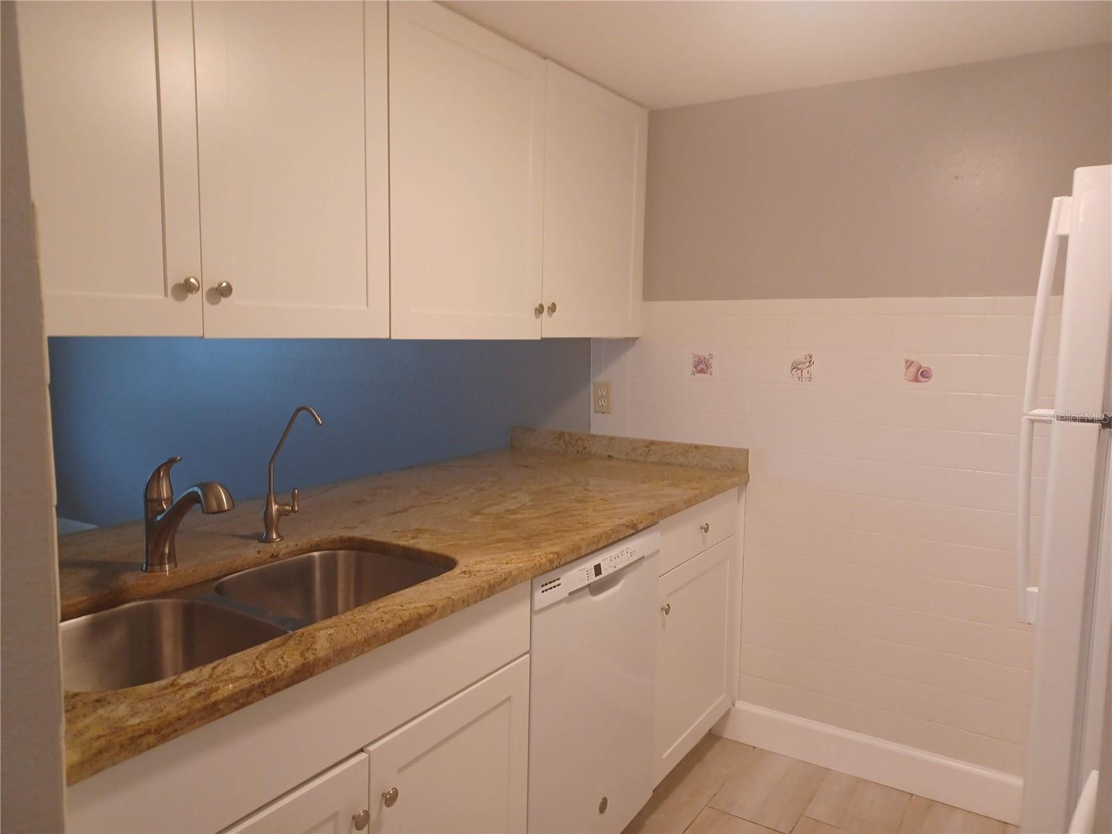 2525 W BAY DR #A12 — photo 8