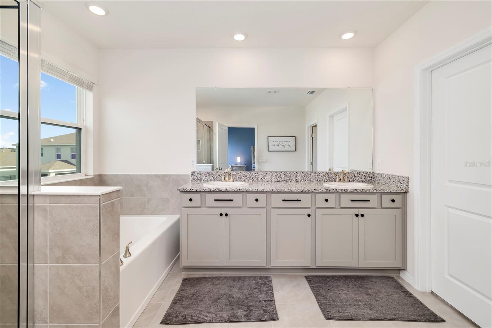 523 158TH ST E — photo 35