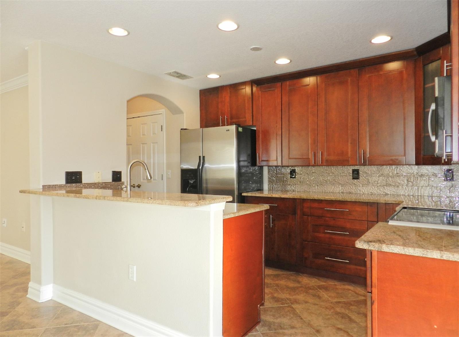 10837 KENSINGTON PARK AVE — photo 8