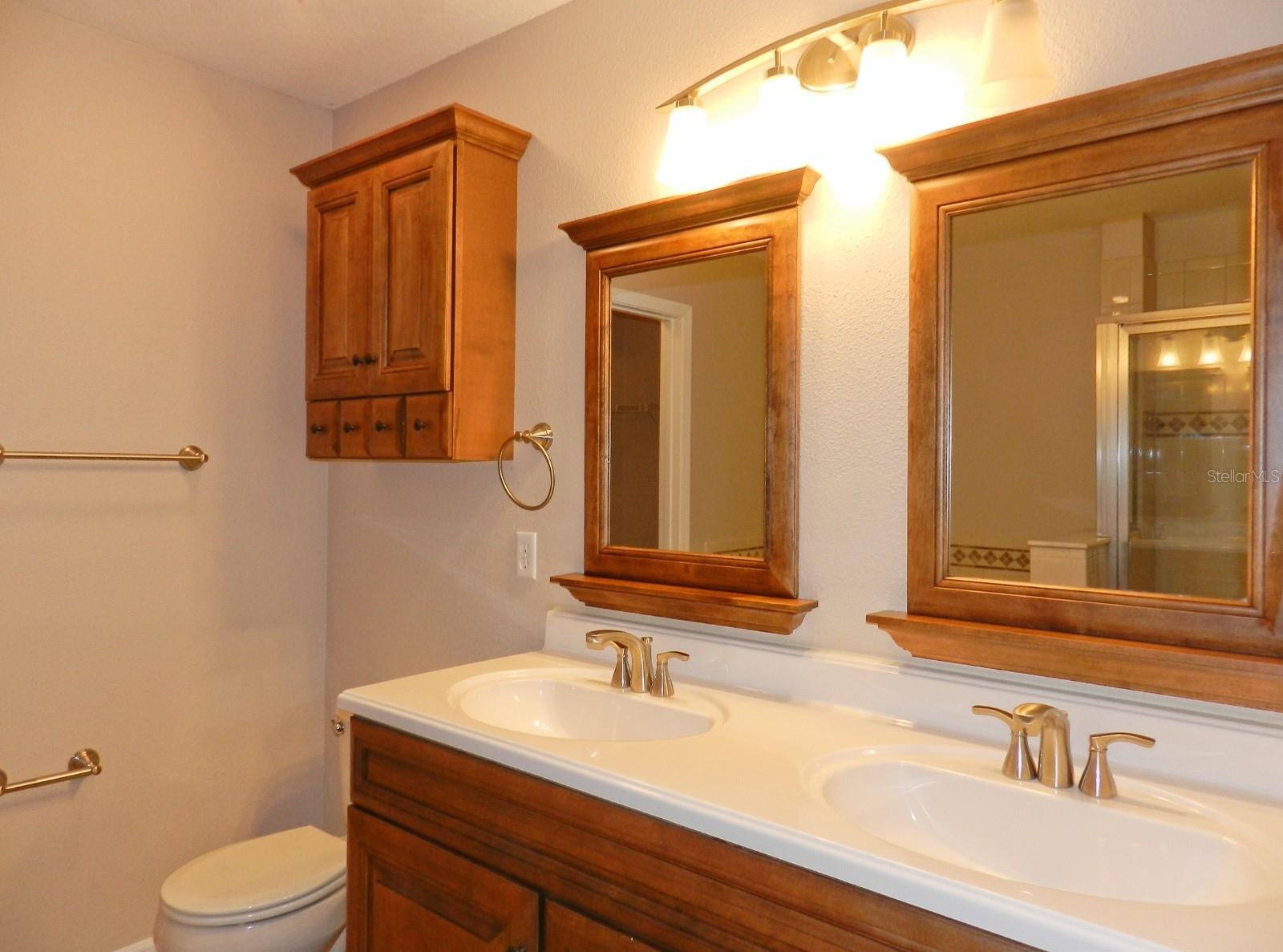 10837 KENSINGTON PARK AVE — photo 18