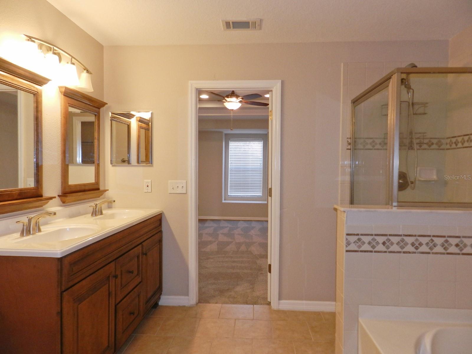 10837 KENSINGTON PARK AVE — photo 19