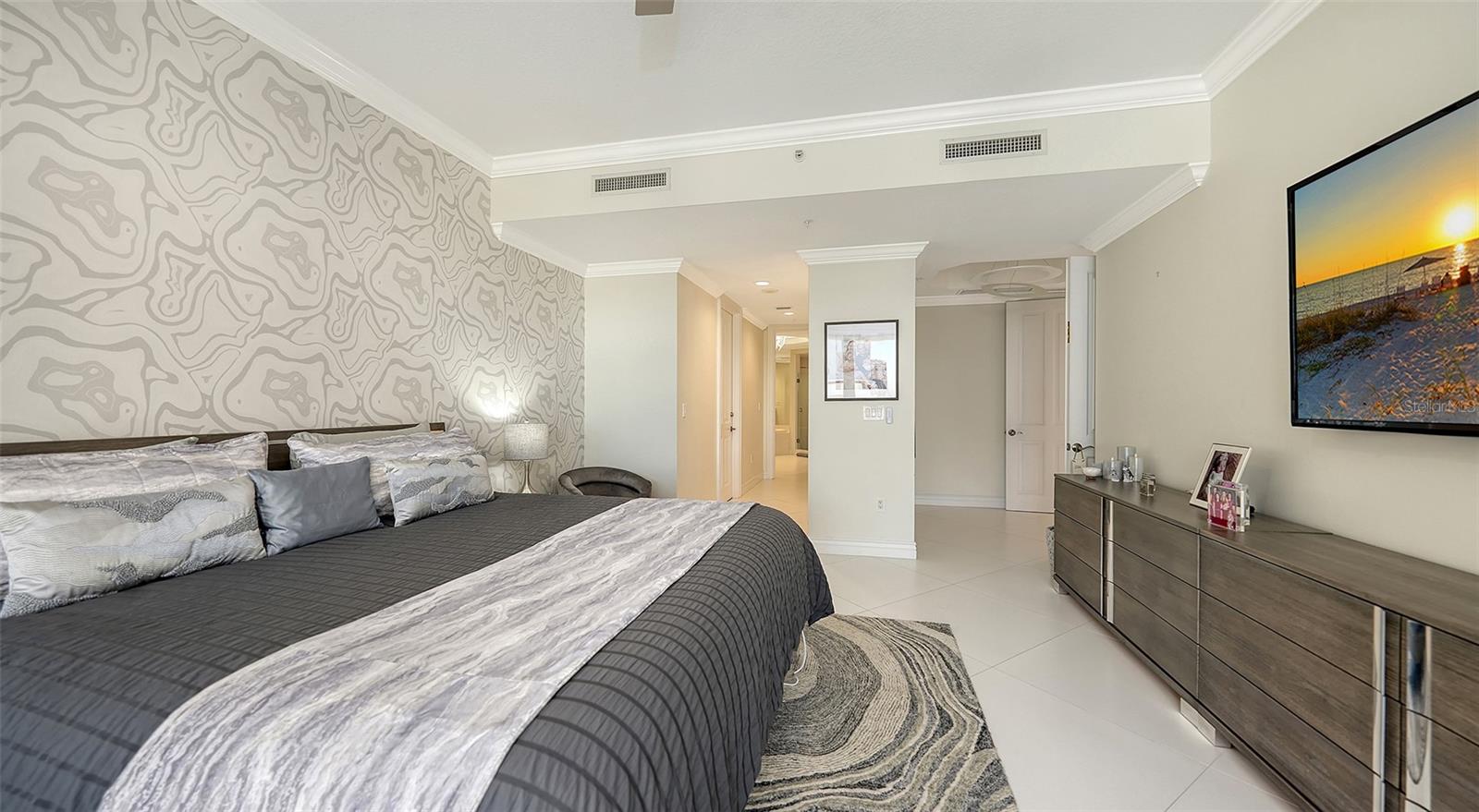 35 WATERGATE DR #806 — photo 41