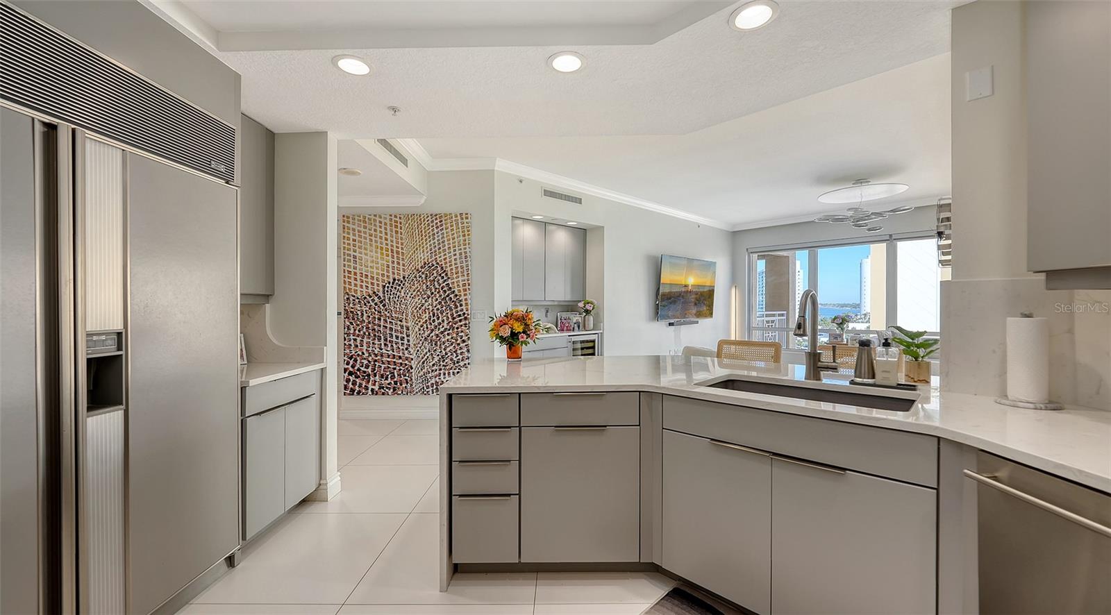 35 WATERGATE DR #806 — photo 31