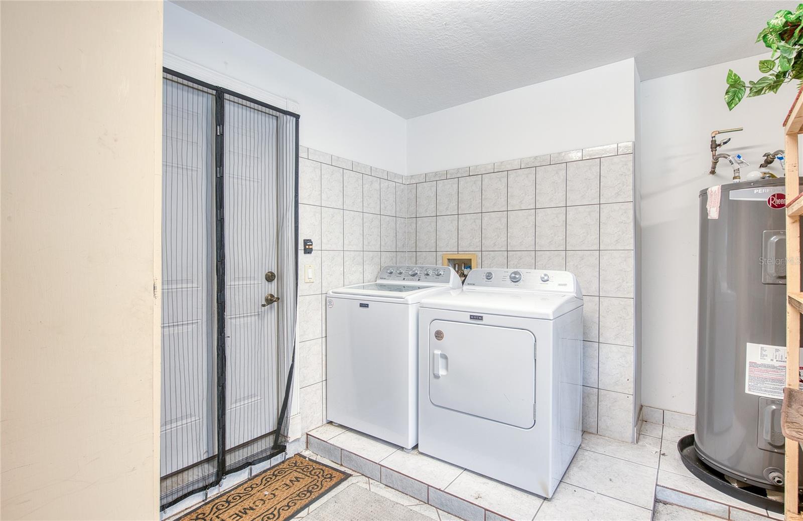 1150 OAKWOOD DR — photo 35