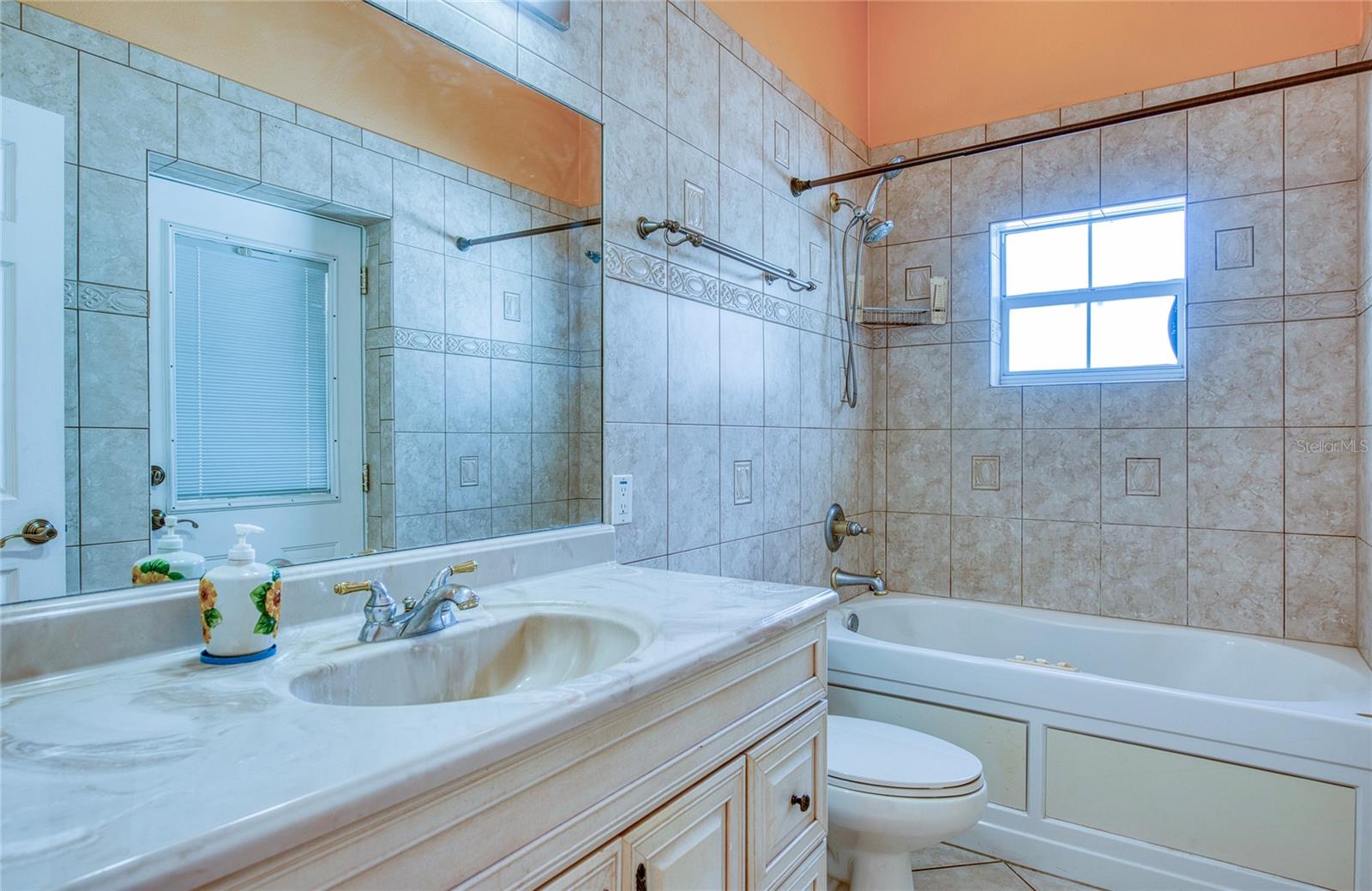 1150 OAKWOOD DR — photo 31