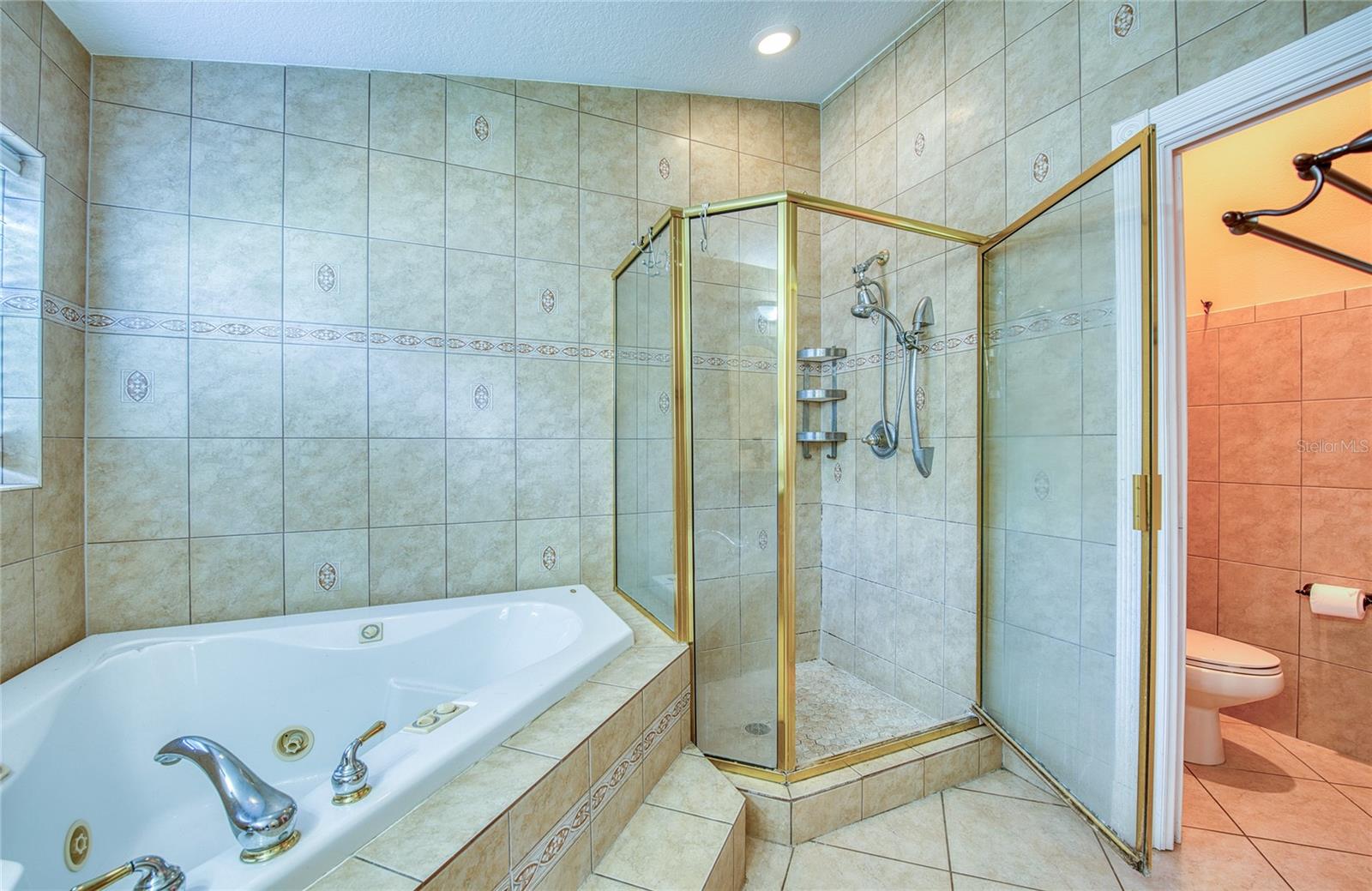 1150 OAKWOOD DR — photo 22