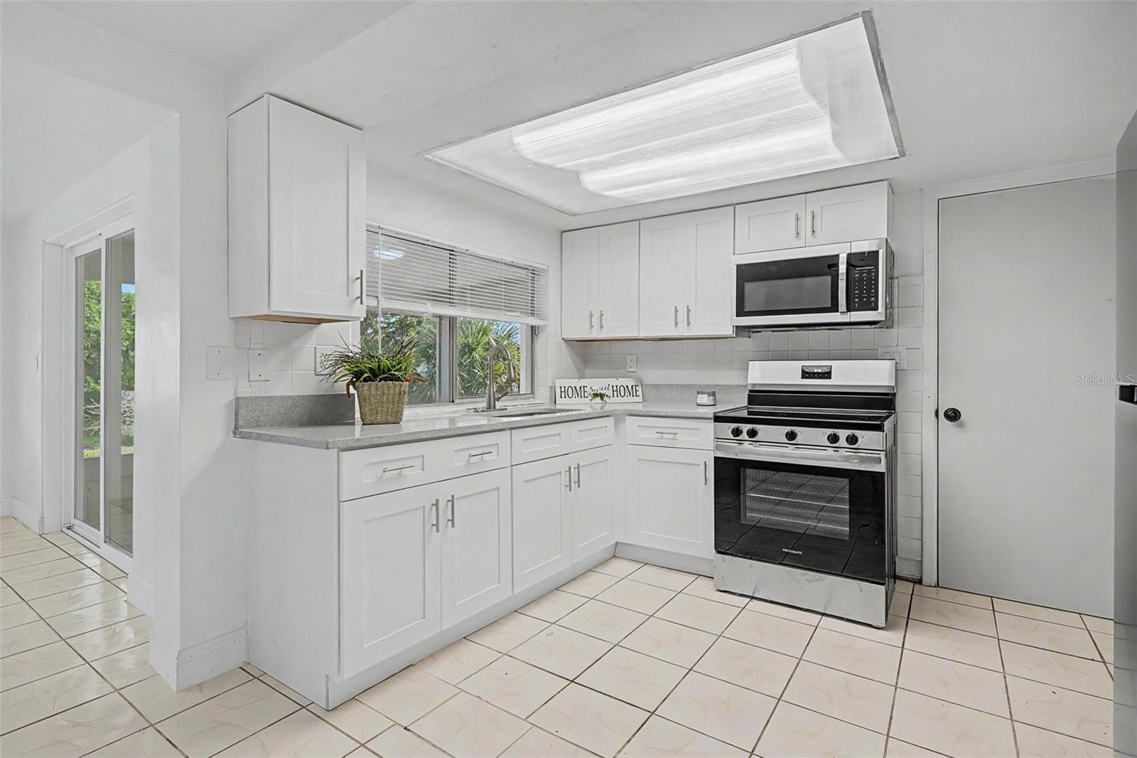 3909 SAIL DR — photo 8