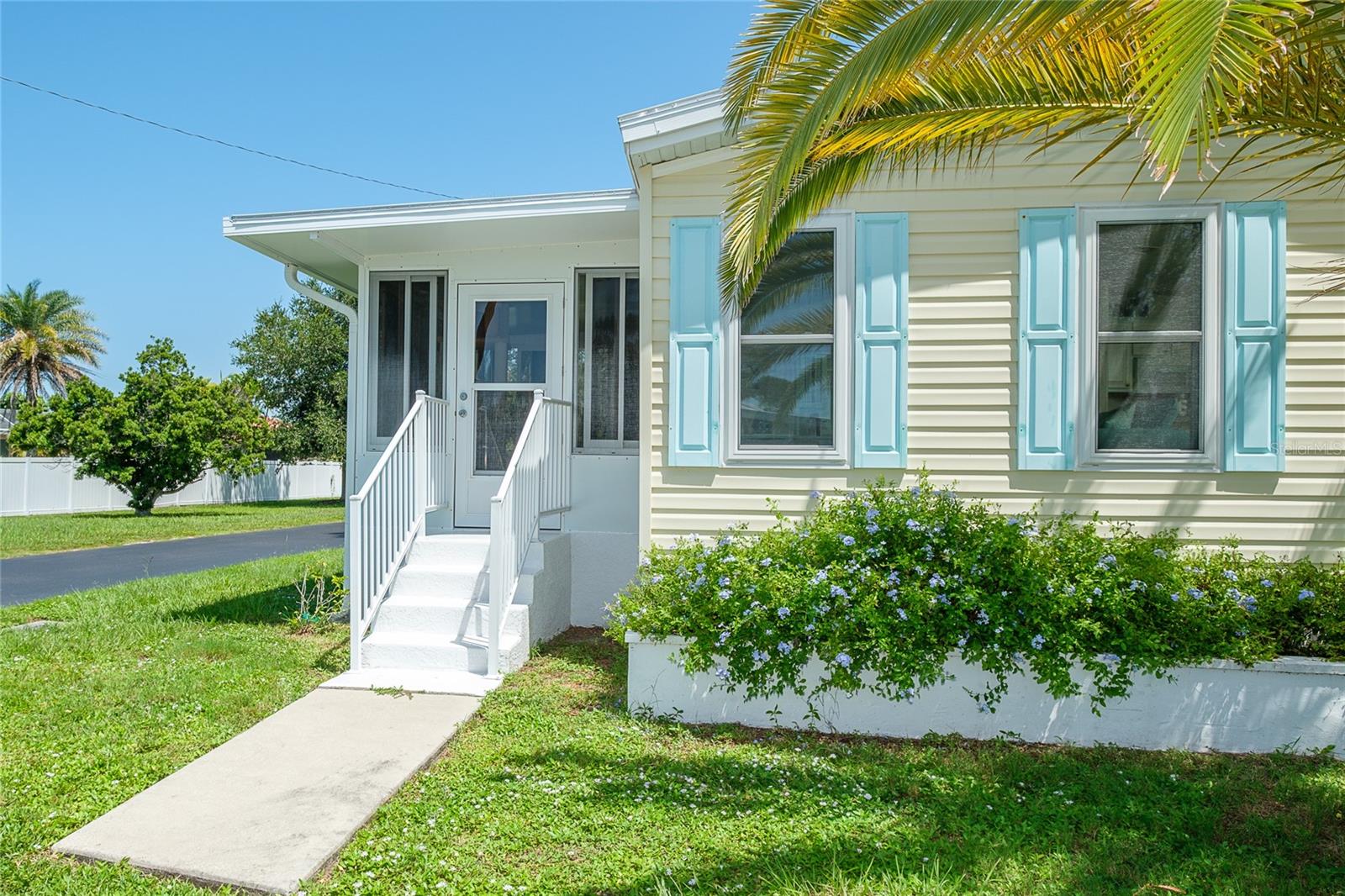1800 ENGLEWOOD RD #26 — photo 3