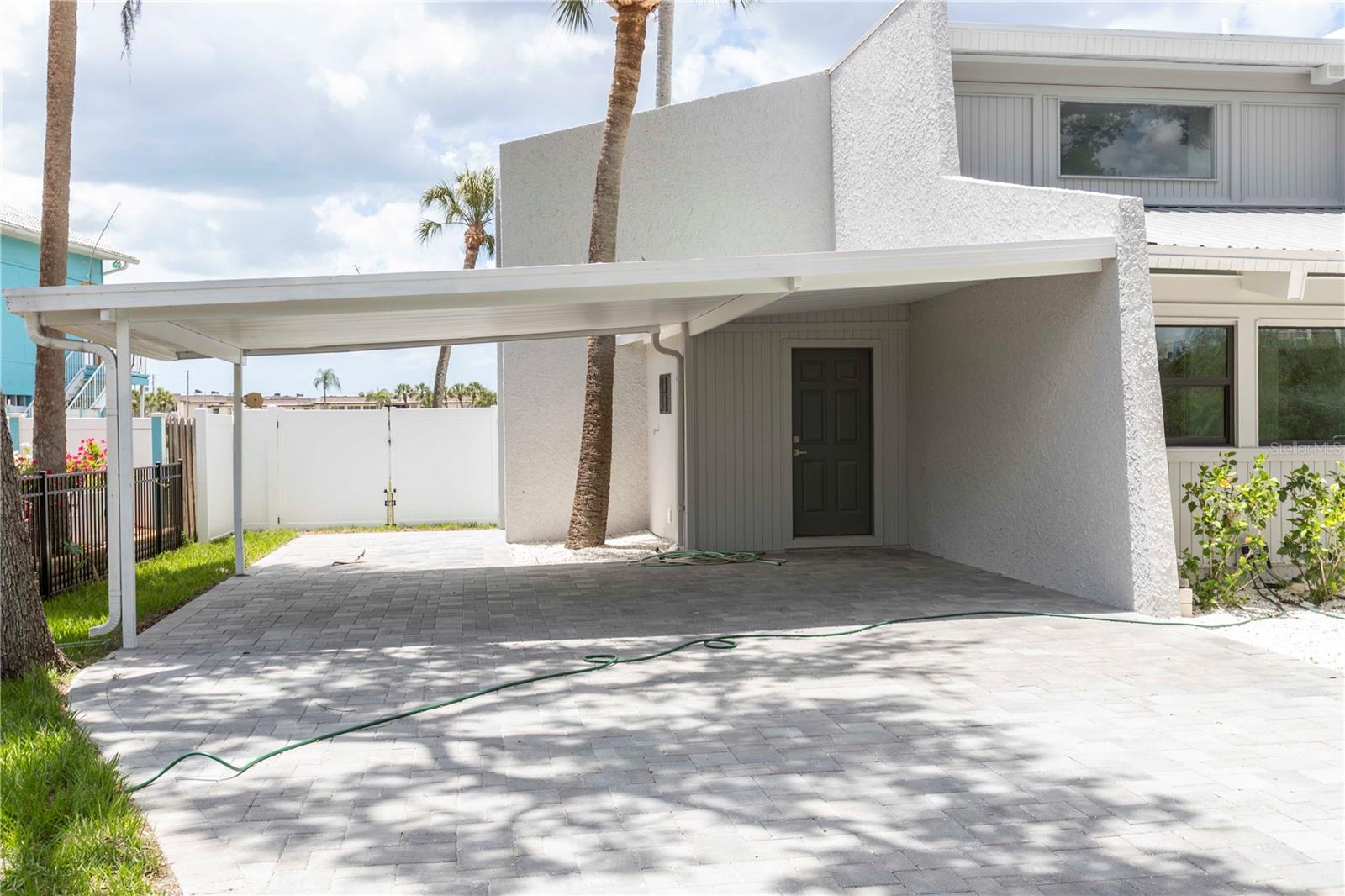 5303 SEA FOREST DR — photo 5