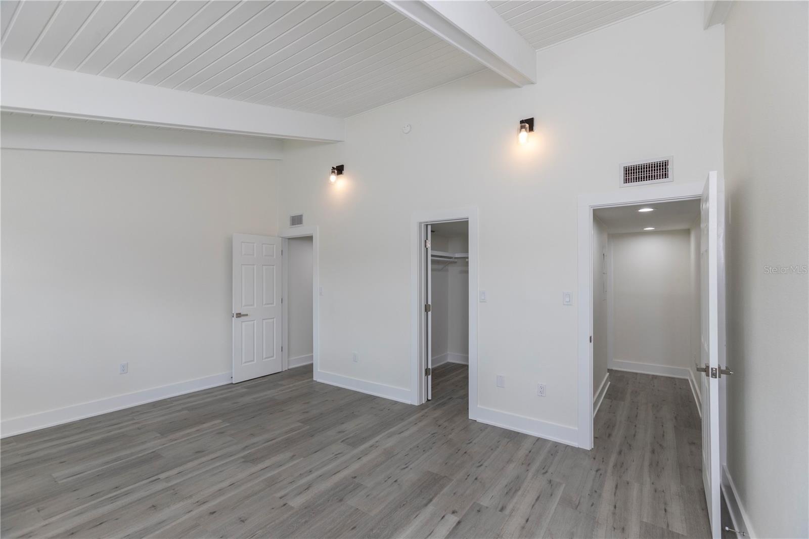 5303 SEA FOREST DR — photo 25