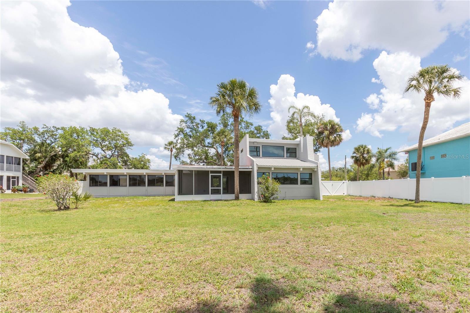 5303 SEA FOREST DR — photo 49