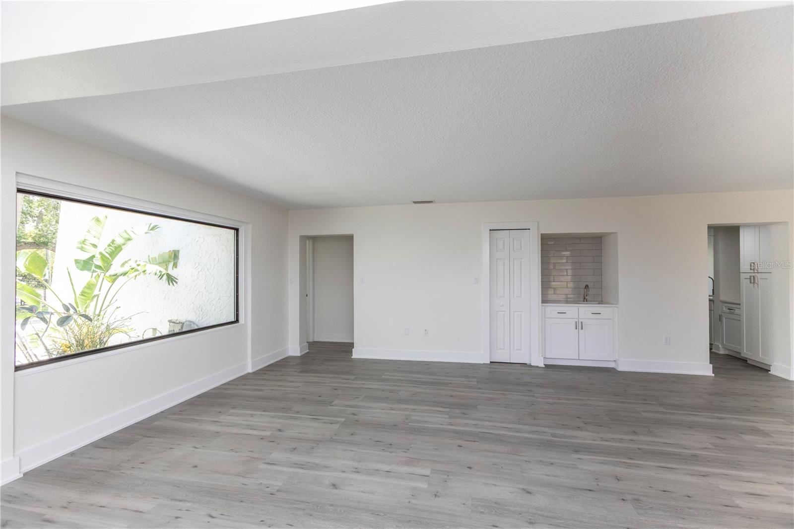 5303 SEA FOREST DR — photo 11