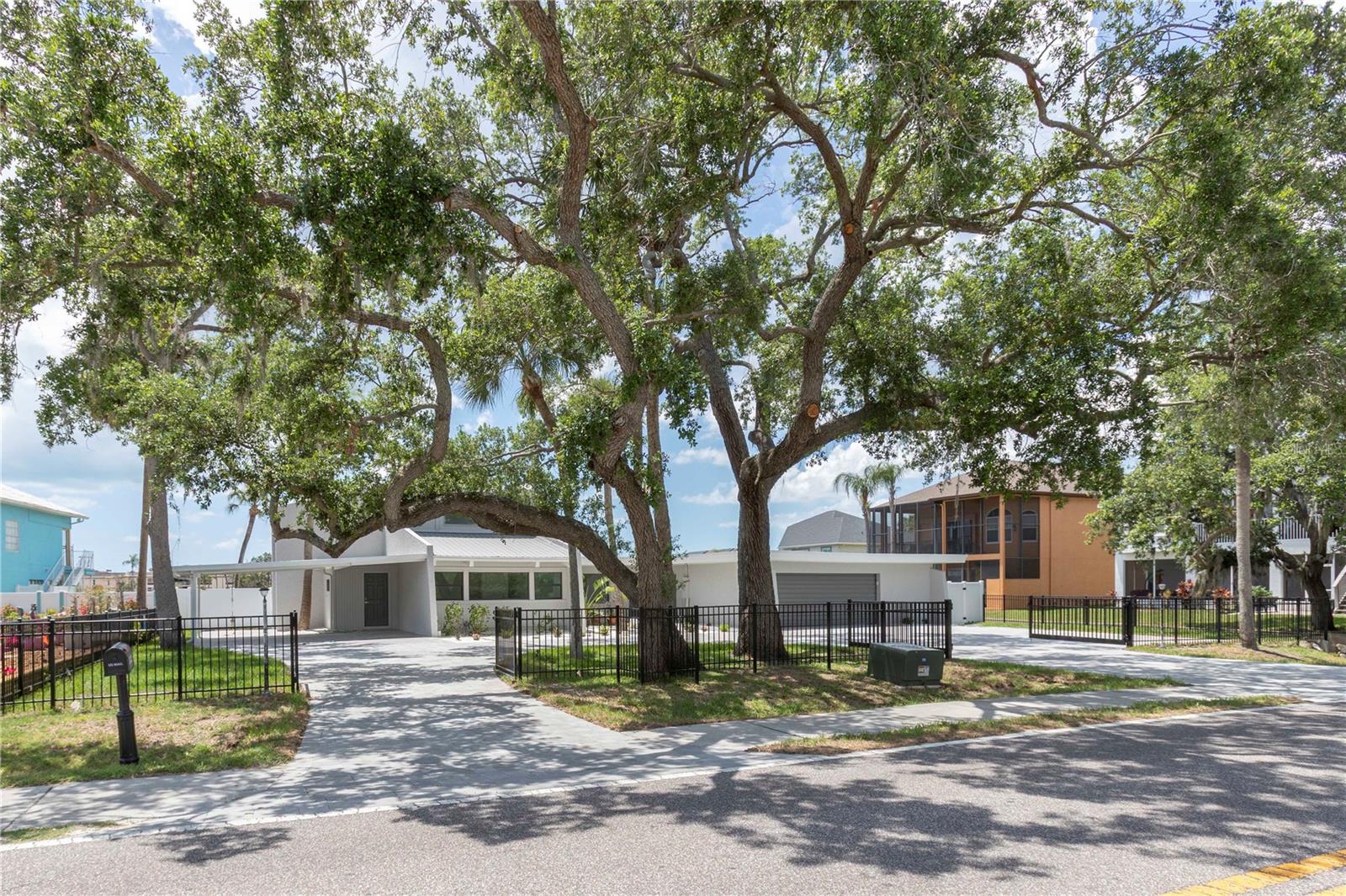 5303 SEA FOREST DR — photo 54