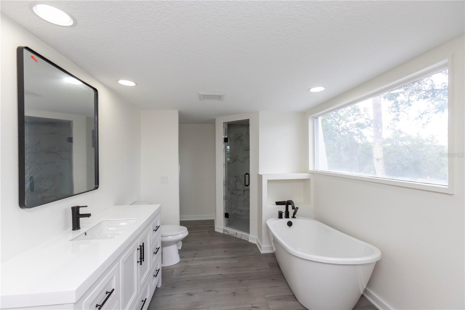 5303 SEA FOREST DR — photo 40