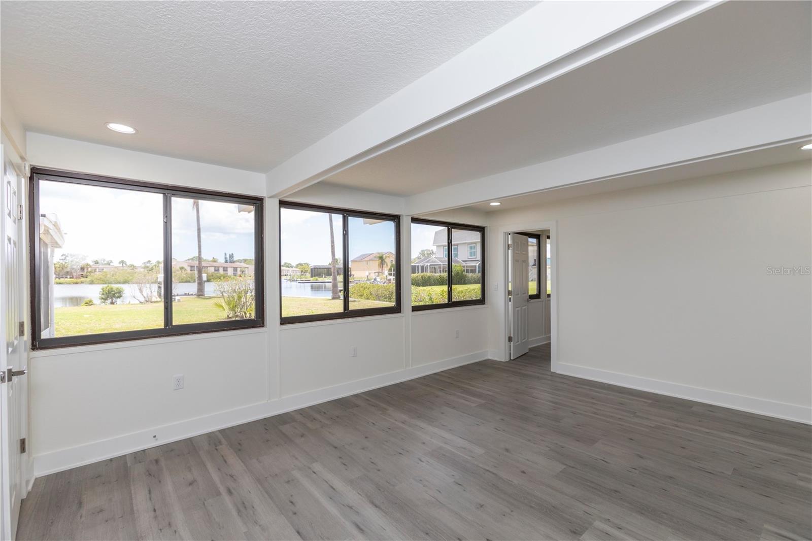 5303 SEA FOREST DR — photo 29