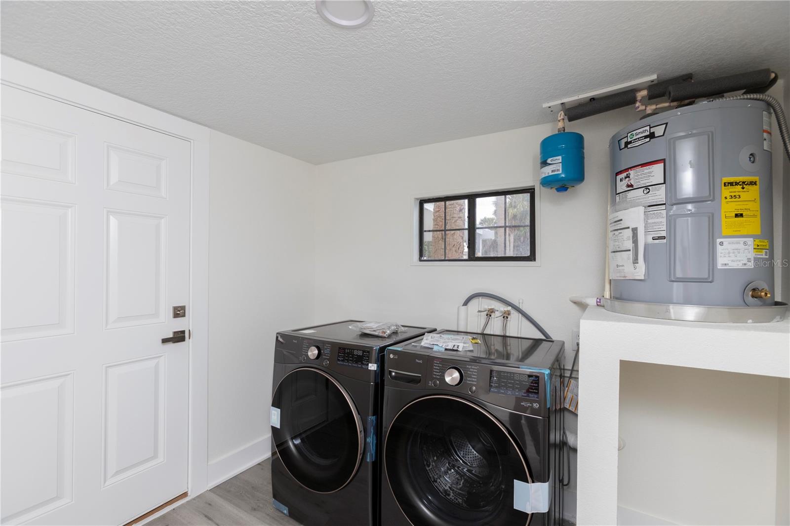 5303 SEA FOREST DR — photo 43